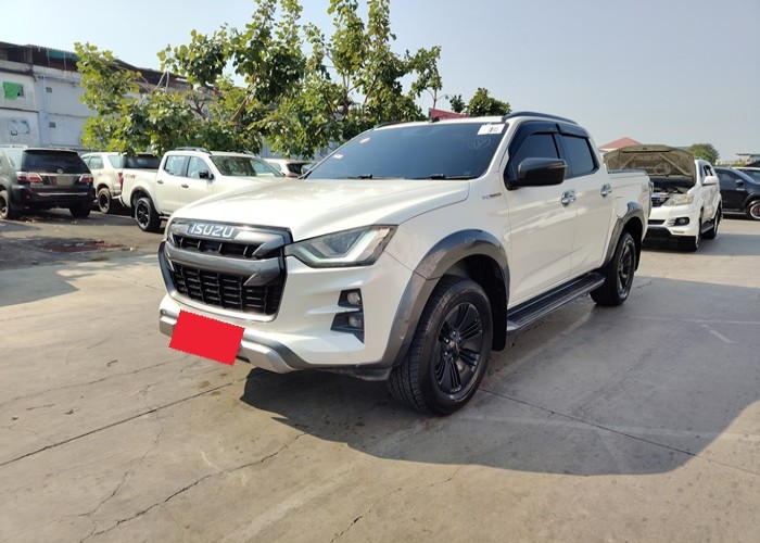 ISUZU
             
                 for Sale for Sale