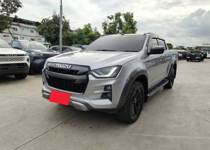 ISUZU
             
                 for Sale for Sale